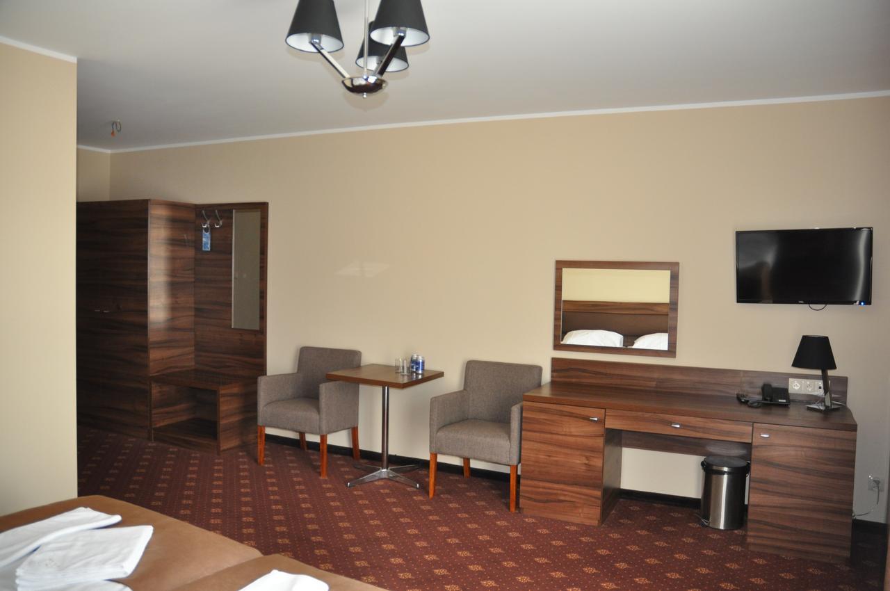 אוסטקה Hotel Morze מראה חיצוני תמונה