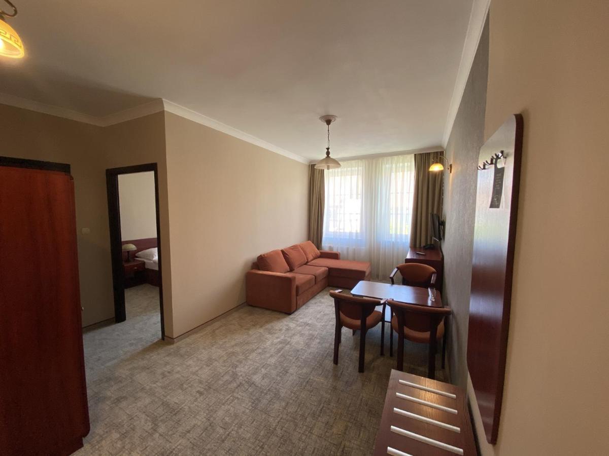 אוסטקה Hotel Morze מראה חיצוני תמונה